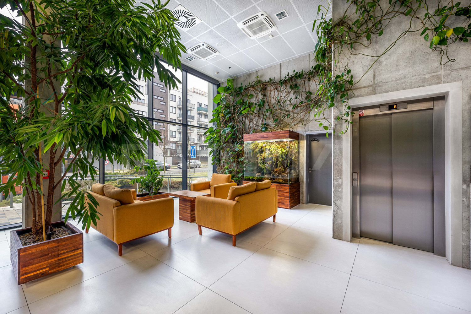 Pronájem kanceláře 1 125 m² – fotografie 2