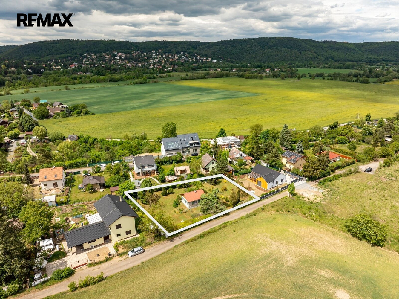 Prodej stavebního pozemku 1 245 m² – fotografie 2