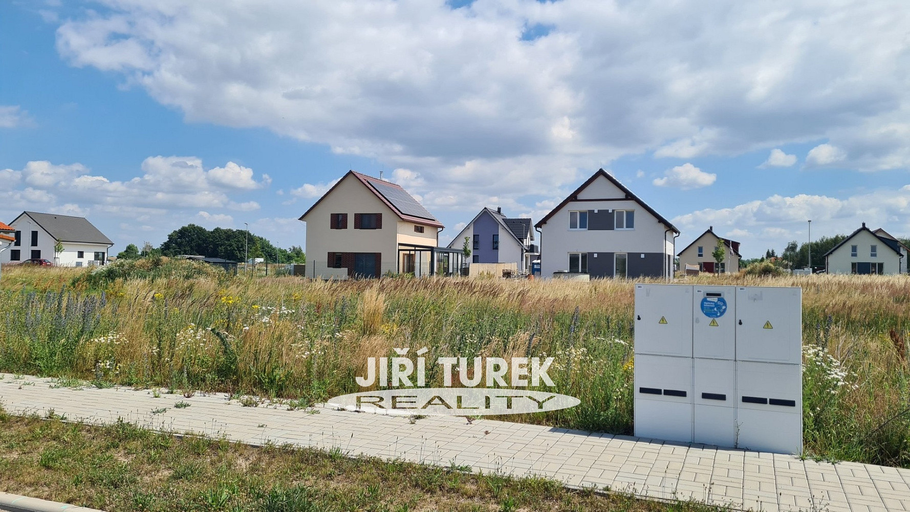 Prodej stavebního pozemku 697 m²
