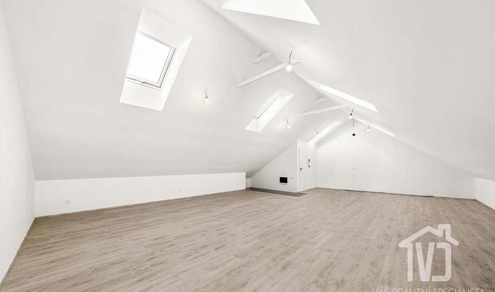 Prodej bytu 4+kk 143 m², Hořovice – náhled fotky 11