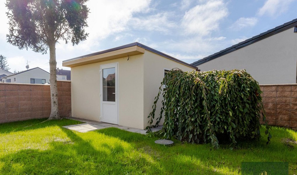 Prodej domu 240 m² s pozemkem 1 011 m², Rokycany – náhled fotky 28