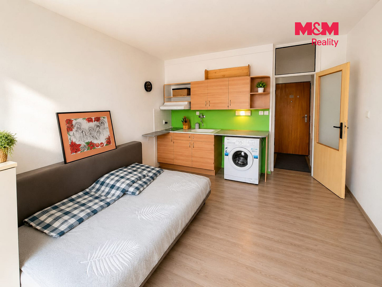 Prodej bytu 1+kk 21 m² — photo 2