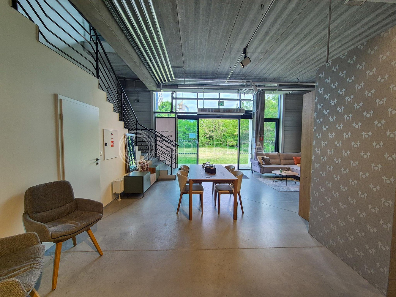 Pronájem obchodních prostor 529 m² – fotografie 5
