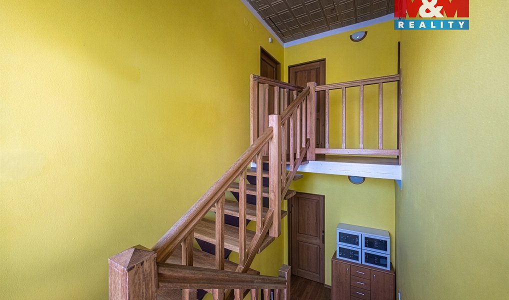 Prodej domu 214 m² s pozemkem 1 876 m², Kvášňovice – náhled fotky 6