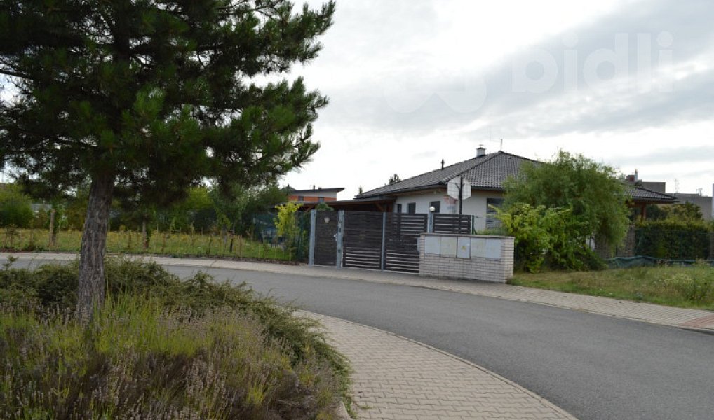 Prodej stavebního pozemku 28 286 m², Slaný – náhled fotky 18