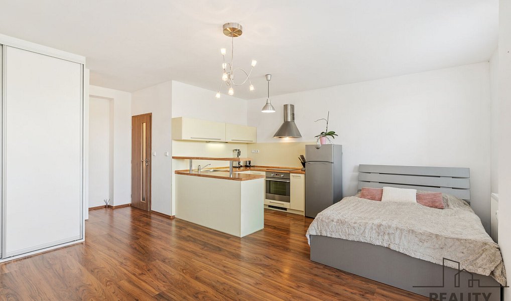 Prodej bytu 1+kk 35 m², Kladno – náhled fotky 5
