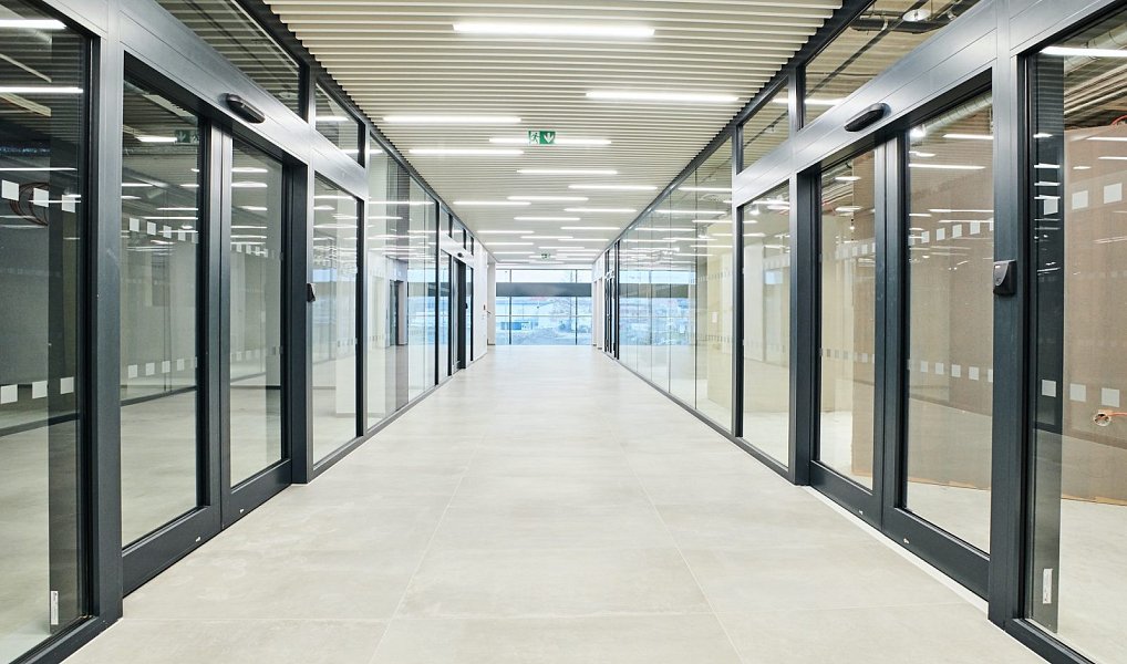 Pronájem kanceláře 200 m², Hovorčovice – náhled fotky 8