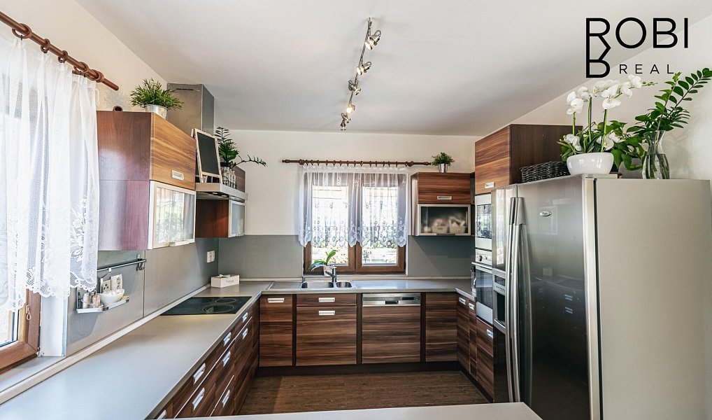Prodej domu 191 m² s pozemkem 8 441 m², Petřvald – náhled fotky 12