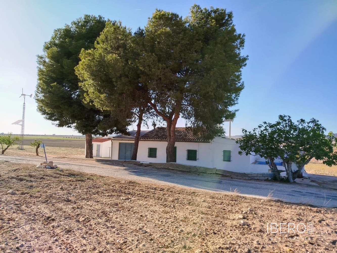 Prodej domu 100 m² s pozemkem 58 000 m² — photo 2