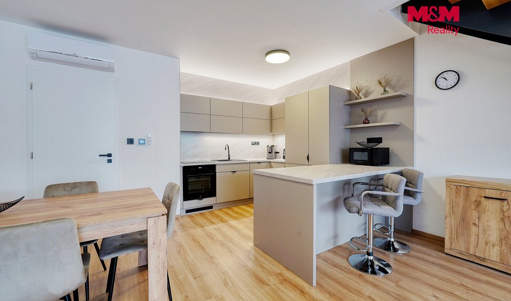 Prodej bytu 3+kk 100 m², Železná Ruda – náhled fotky 18