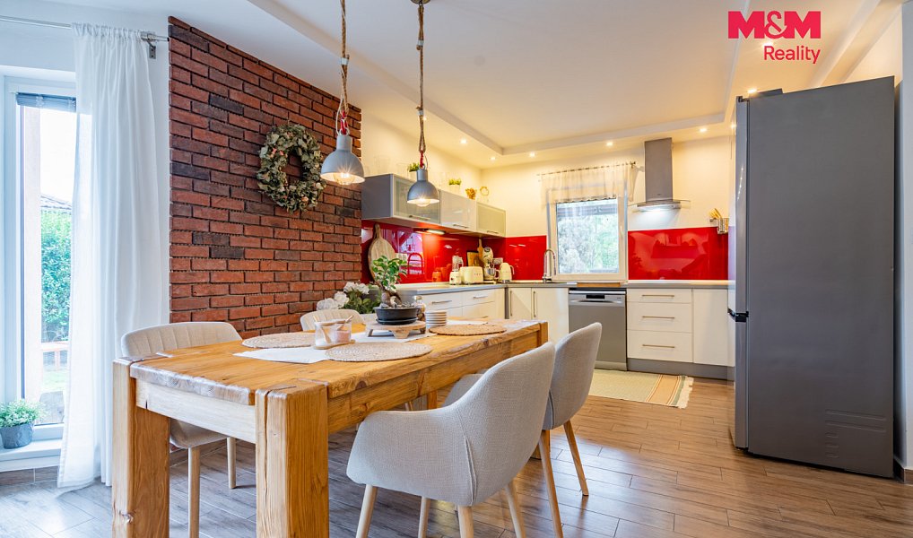 Prodej domu 125 m² s pozemkem 415 m², Hluboká nad Vltavou – náhled fotky 2