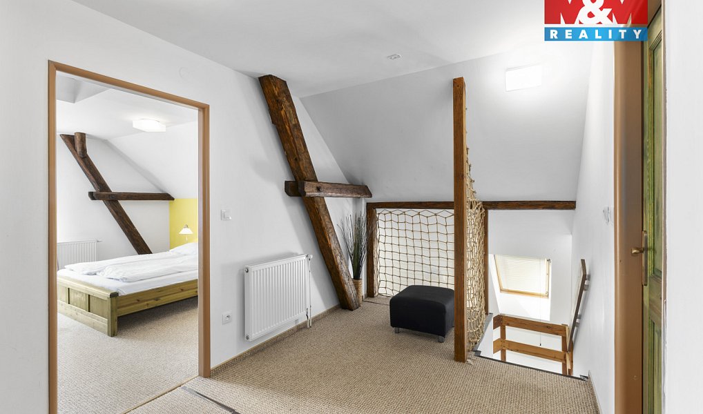 Prodej ubytovacího objektu 1 100 m², Dobruška – náhled fotky 17
