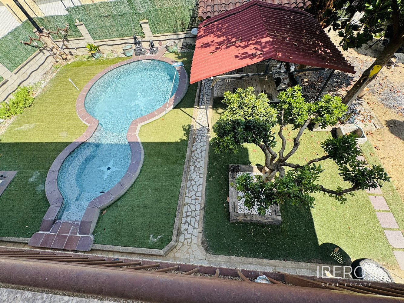 Prodej domu 215 m² s pozemkem 425 m²