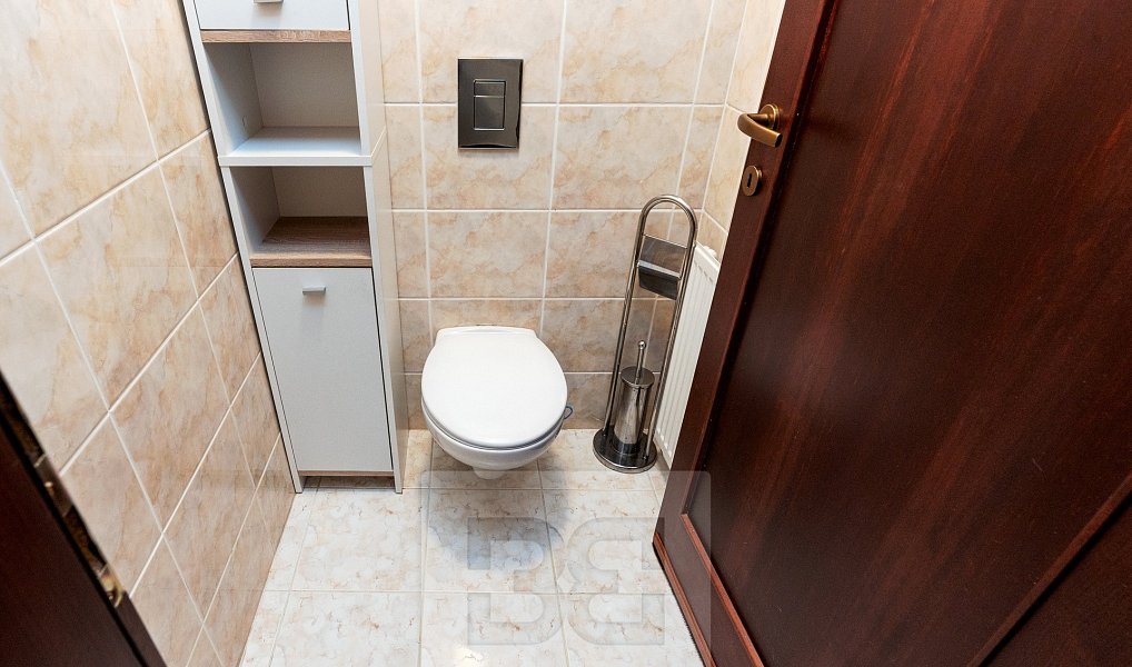 Prodej domu 262 m² s pozemkem 2 154 m², Králův Dvůr – náhled fotky 25