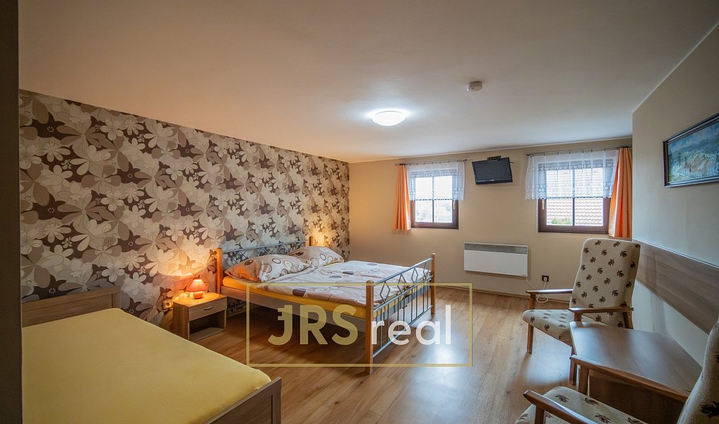 Prodej domu 468 m² s pozemkem 176 m², Čejkovice – náhled fotky 13