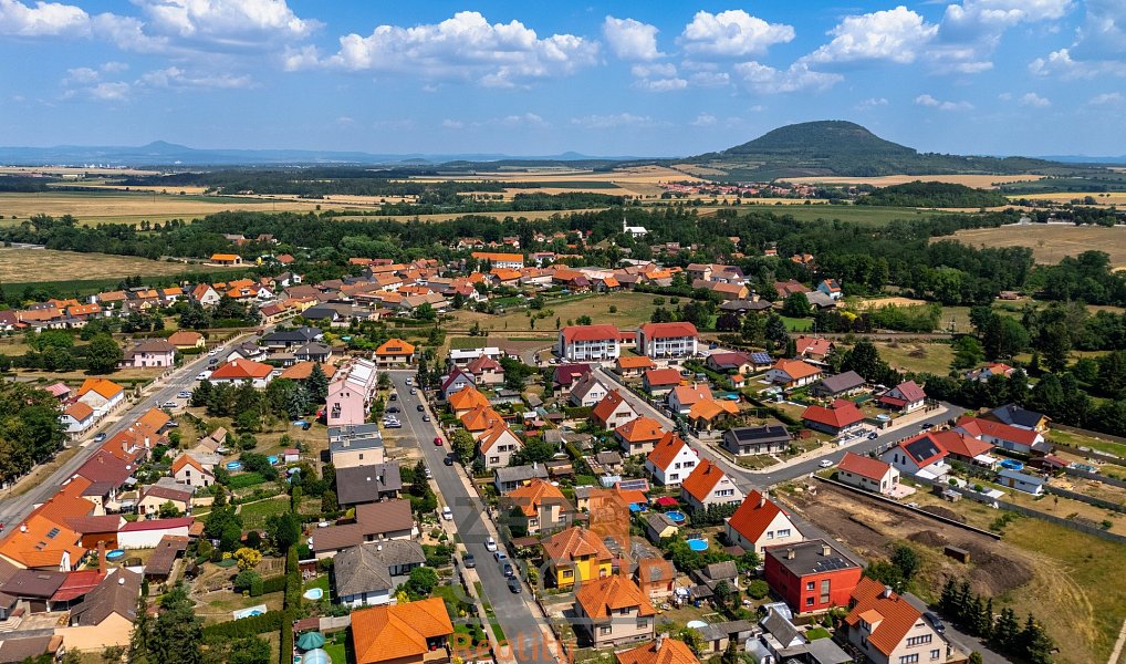 Prodej domu 165 m² s pozemkem 596 m², Straškov-Vodochody – náhled fotky 38