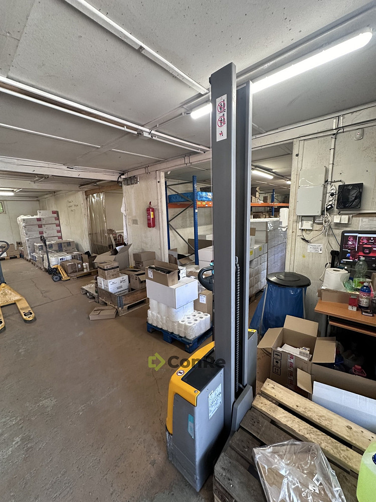 Pronájem skladovacích prostor 720 m² – fotografie 2