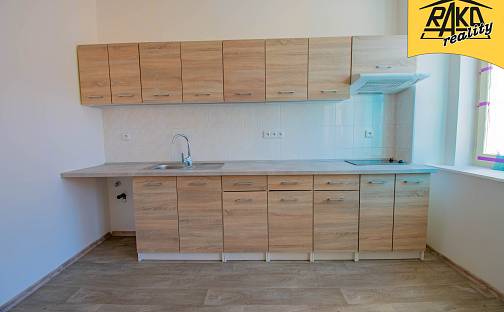 Pronájem bytu 1+kk 37 m², Krakonošovo náměstí, Trutnov - Vnitřní Město