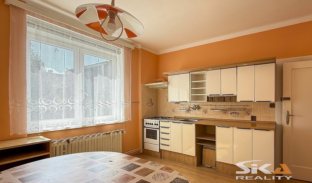 Prodej domu 110 m² s pozemkem 141 m², Louny – náhled fotky 3