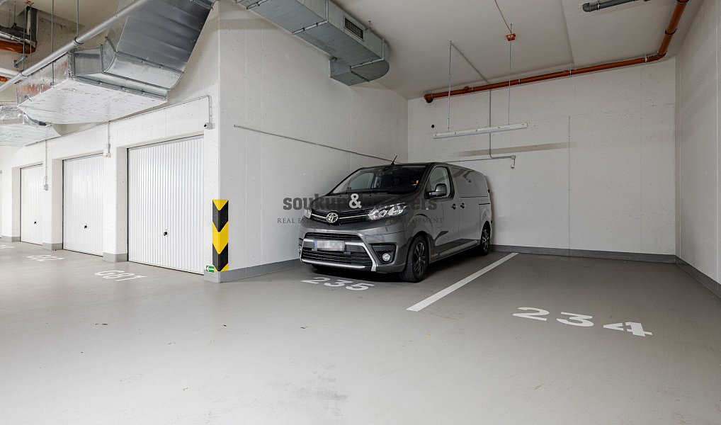 Prodej bytu 1+kk 37 m², Praha – náhled fotky 13