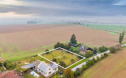 Prodej stavebního pozemku 1 321 m², Mžany, okres Hradec Králové