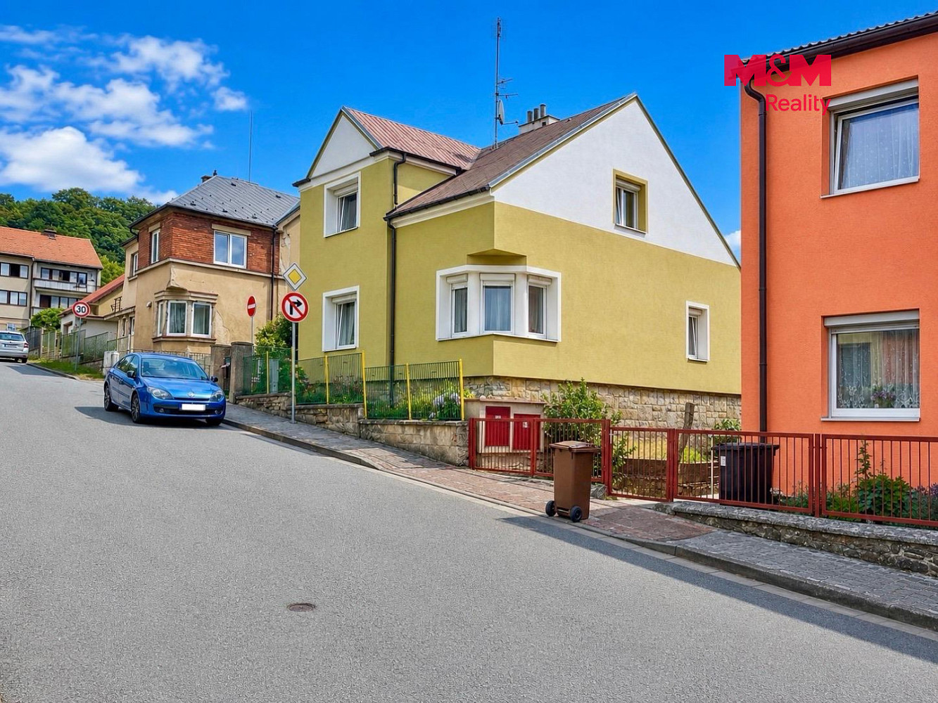 Prodej domu 146 m² s pozemkem 448 m² — photo 2