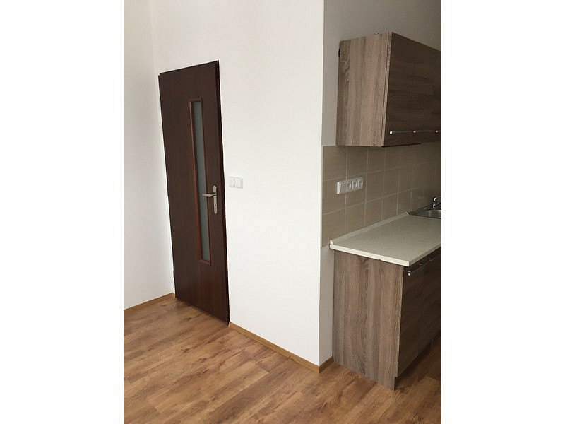 Pronájem bytu 2+1 63 m² – fotografie 2