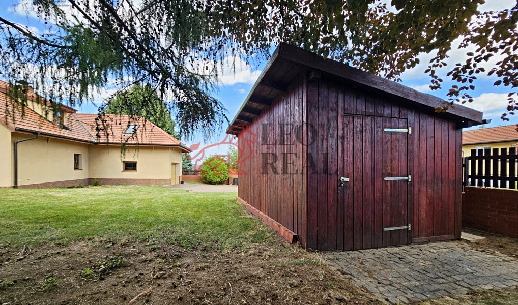 Prodej domu 316 m² s pozemkem 1 751 m², Kamenice – náhled fotky 38
