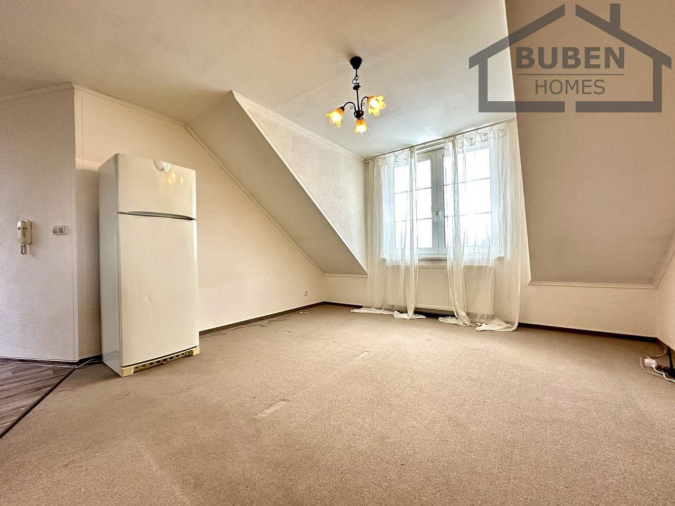 Pronájem bytu 2+kk 75 m² – fotografie 3