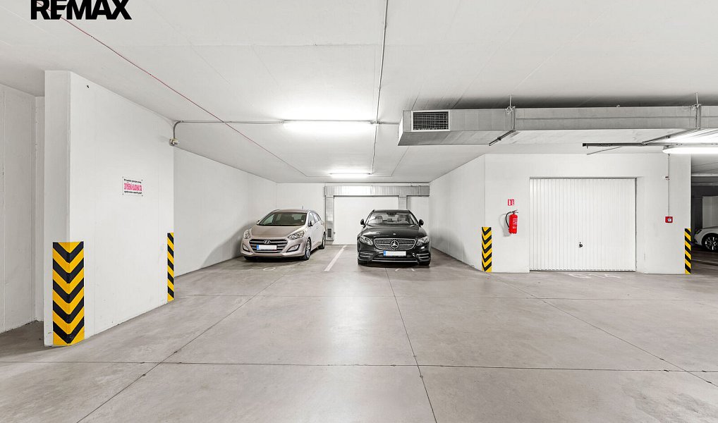Prodej bytu 1+kk 32 m², Praha – náhled fotky 16