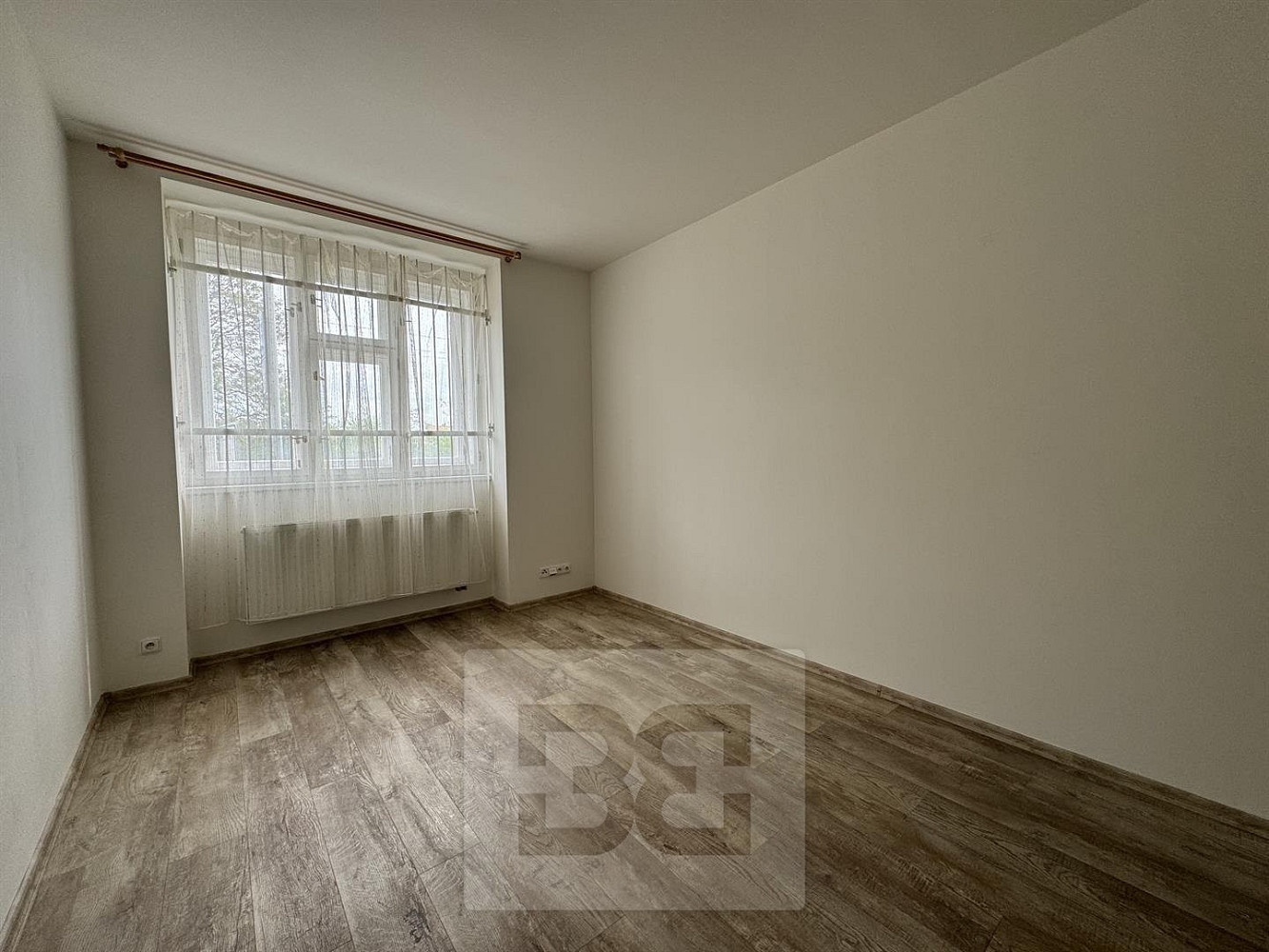 Pronájem bytu 1+kk 30 m² – fotografie 5