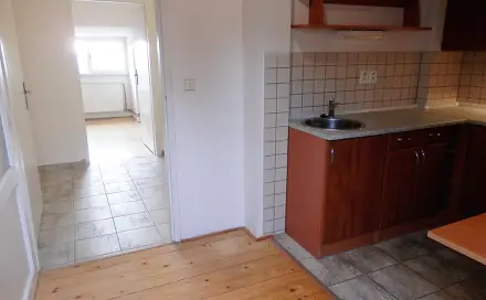Pronájem bytu 1+1 38 m²