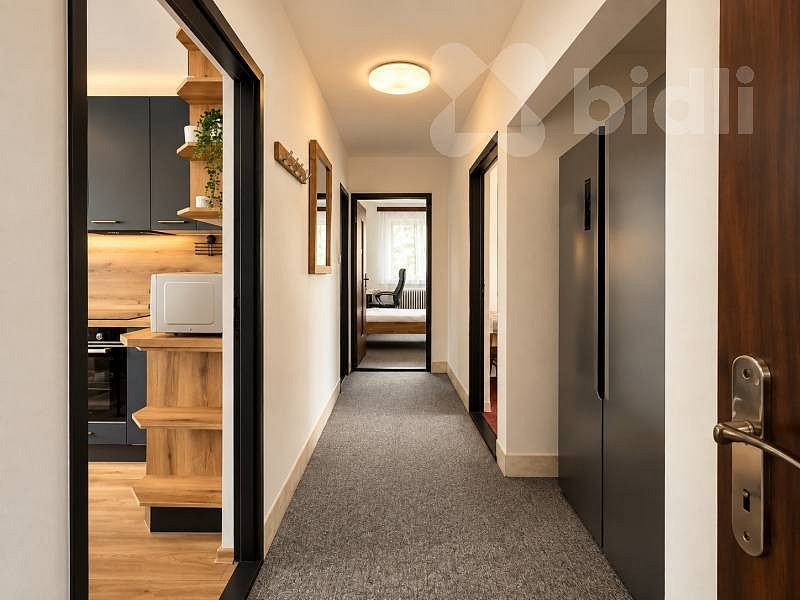 Pronájem bytu 2+1 78 m² – fotografie 4