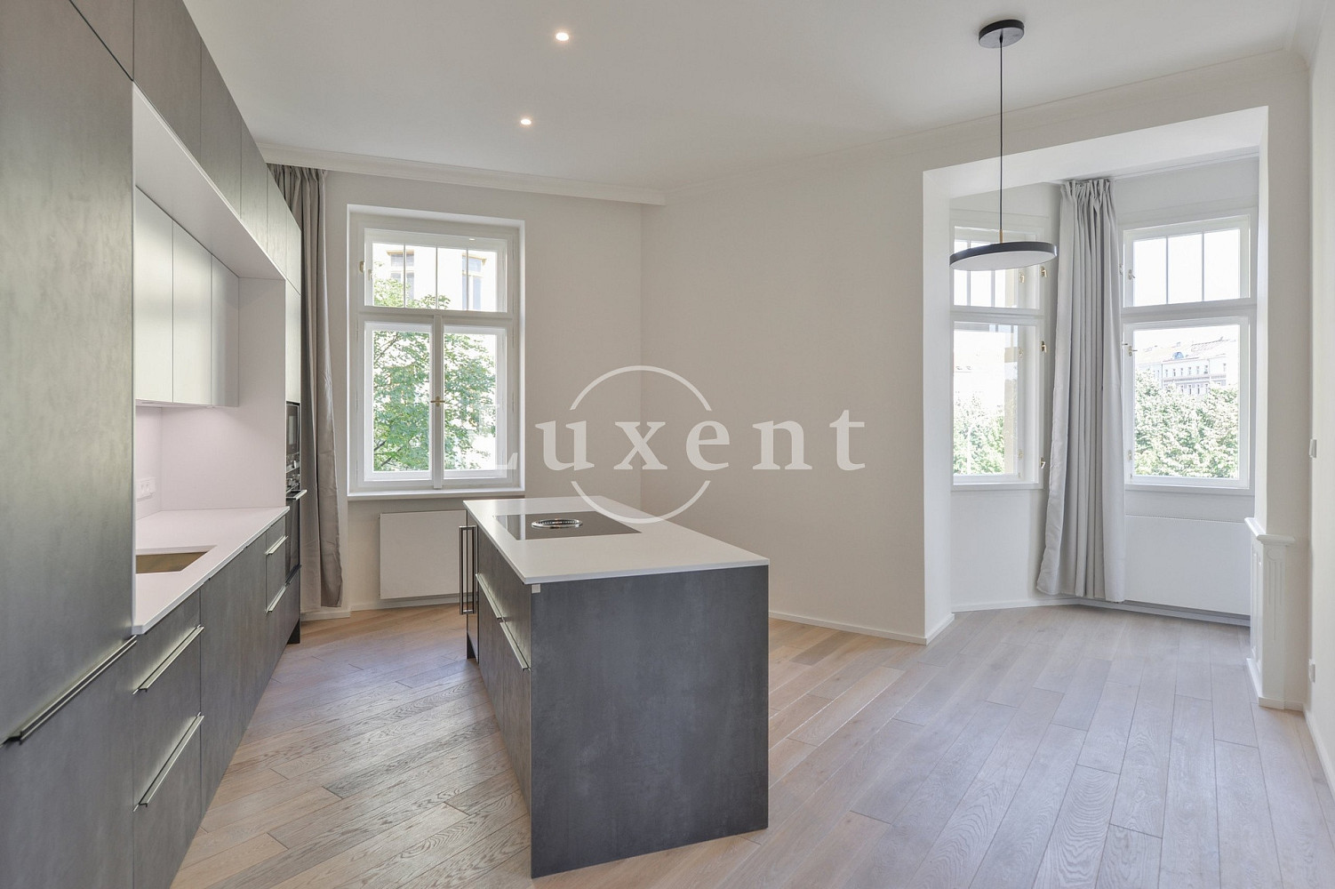Pronájem bytu 3+kk 137 m² – fotografie 3