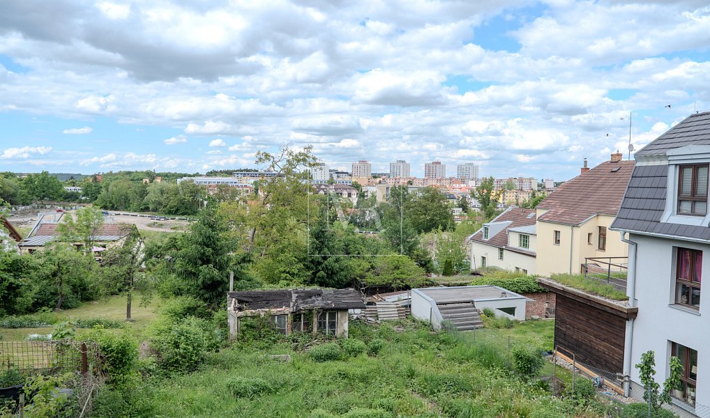 Prodej domu 130 m² s pozemkem 440 m², Praha – náhled fotky 3
