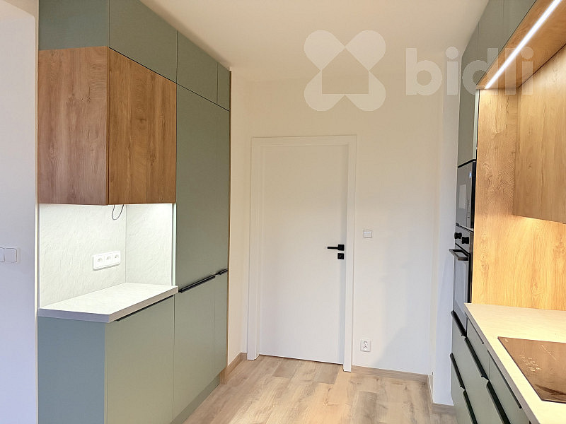 Pronájem bytu 3+1 88 m² – fotografie 4