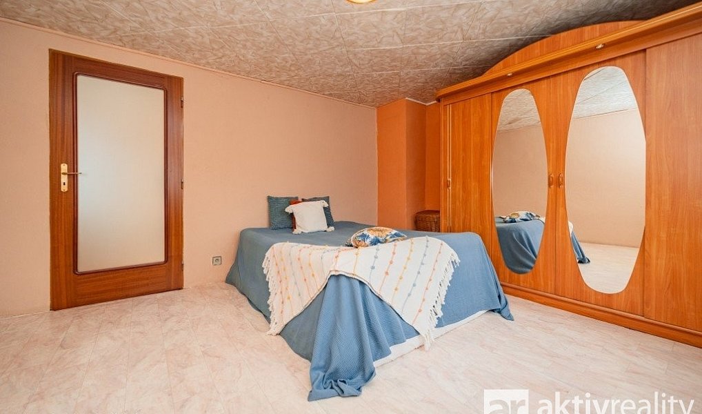 Prodej domu 225 m² s pozemkem 904 m², Vodochody – náhled fotky 18