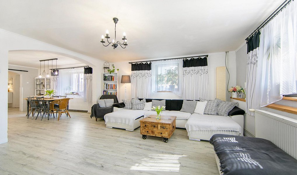 Prodej domu 208 m² s pozemkem 2 171 m², Lhotka u Radnic – náhled fotky 6