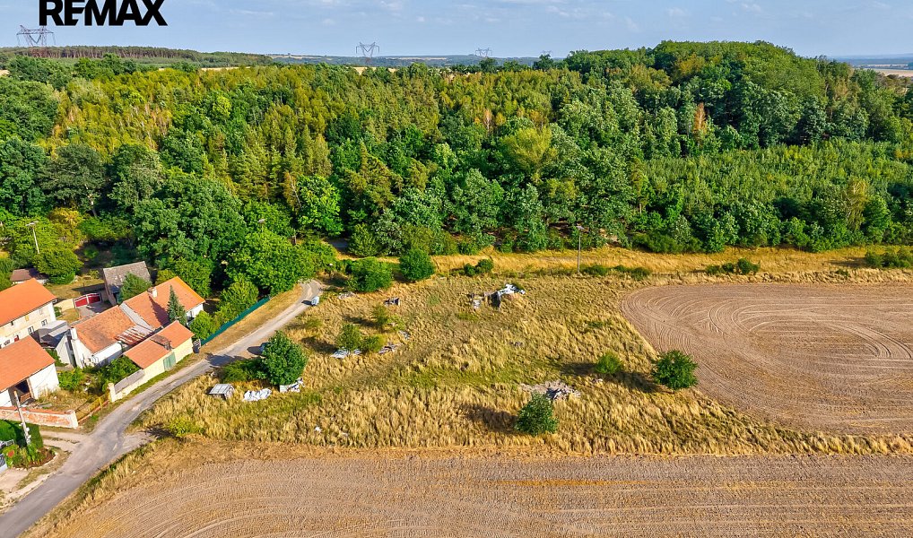 Prodej stavebního pozemku 7 108 m², Liběchov – náhled fotky 12