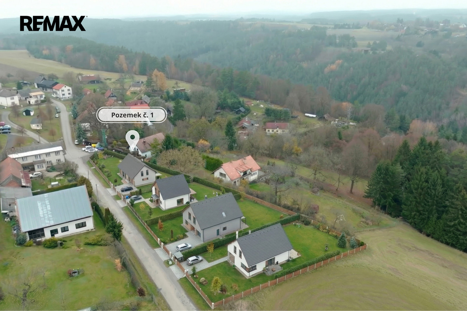 Prodej stavebního pozemku 872 m² – fotografie 4