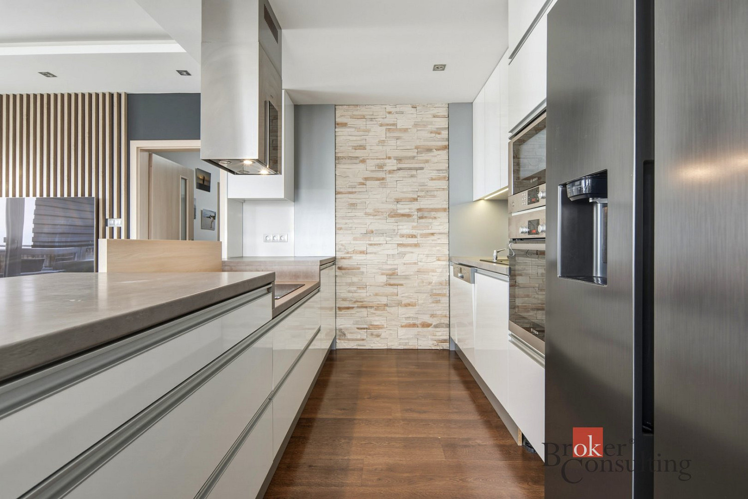 Pronájem bytu 3+kk 79 m² – fotografie 4