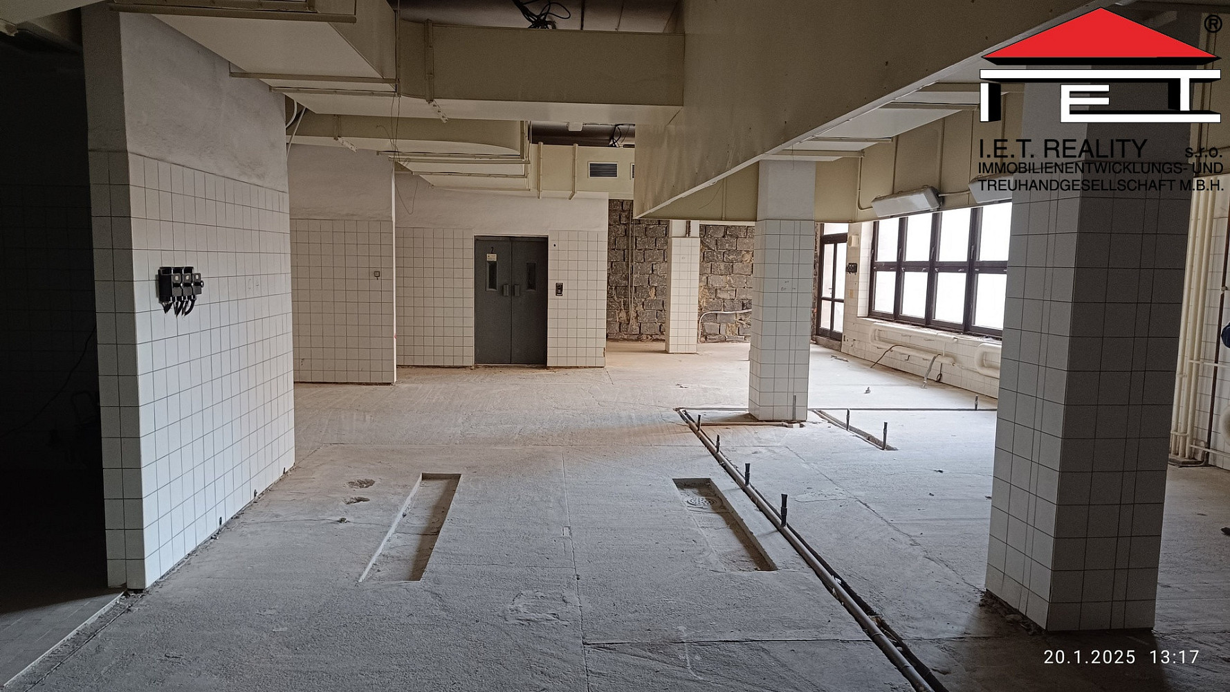 Pronájem skladovacích prostor 409 m²
