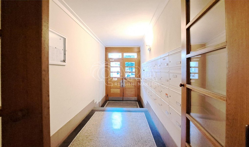 Pronájem bytu 2+kk 49 m², Praha – náhled fotky 8