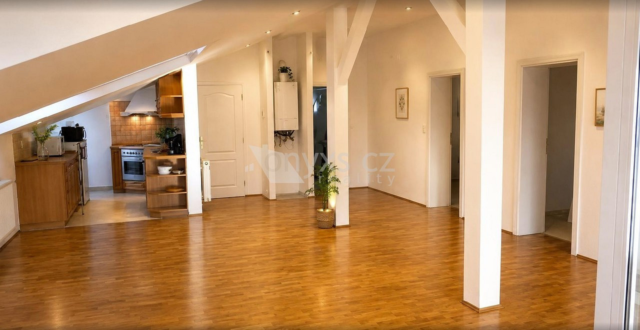 Pronájem bytu 4+kk 100 m²
