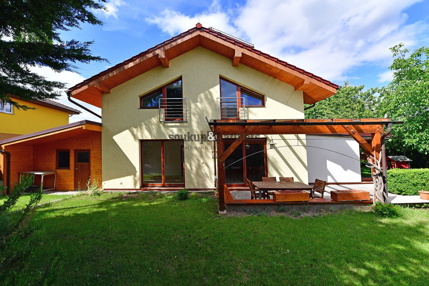 Prodej domu 211 m² s pozemkem 751 m²