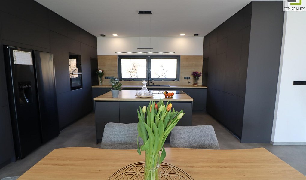 Prodej domu 219 m² s pozemkem 1 132 m², Žitenice – náhled fotky 7
