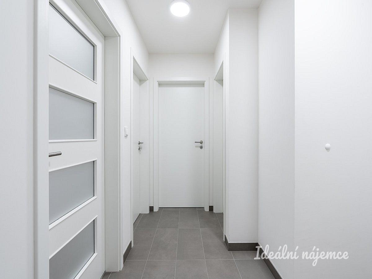 Pronájem bytu 3+kk 64 m² – fotografie 4