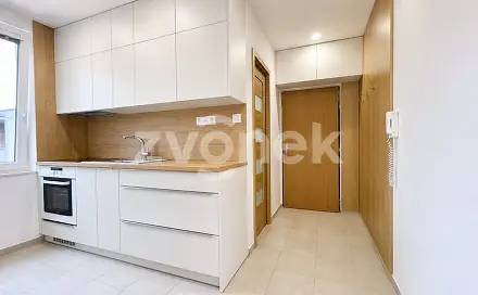 Pronájem bytu 2+1 48 m², Družstevní, Zlín