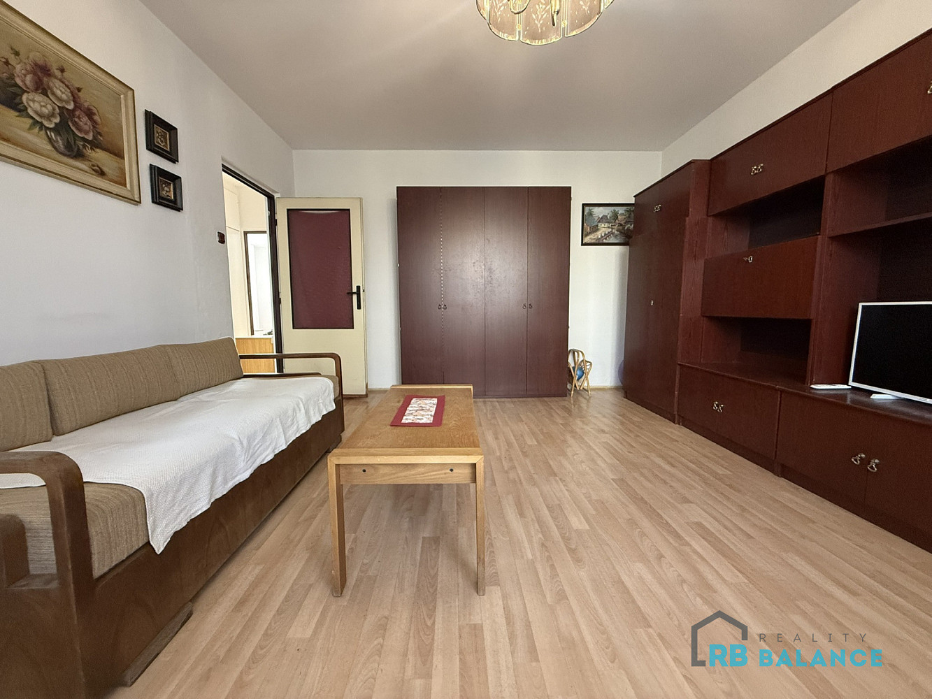 Pronájem bytu 2+1 62 m² – fotografie 3