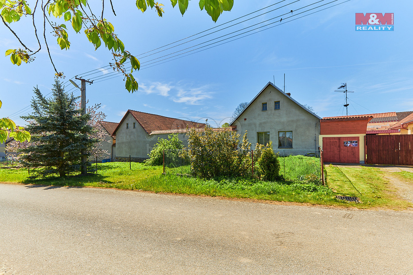 Prodej domu 150 m² s pozemkem 3 819 m²